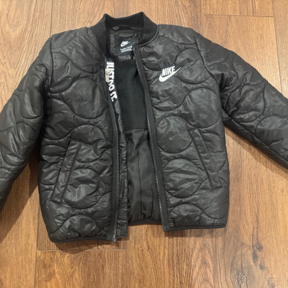 Black Nike Puffer - Lightweight